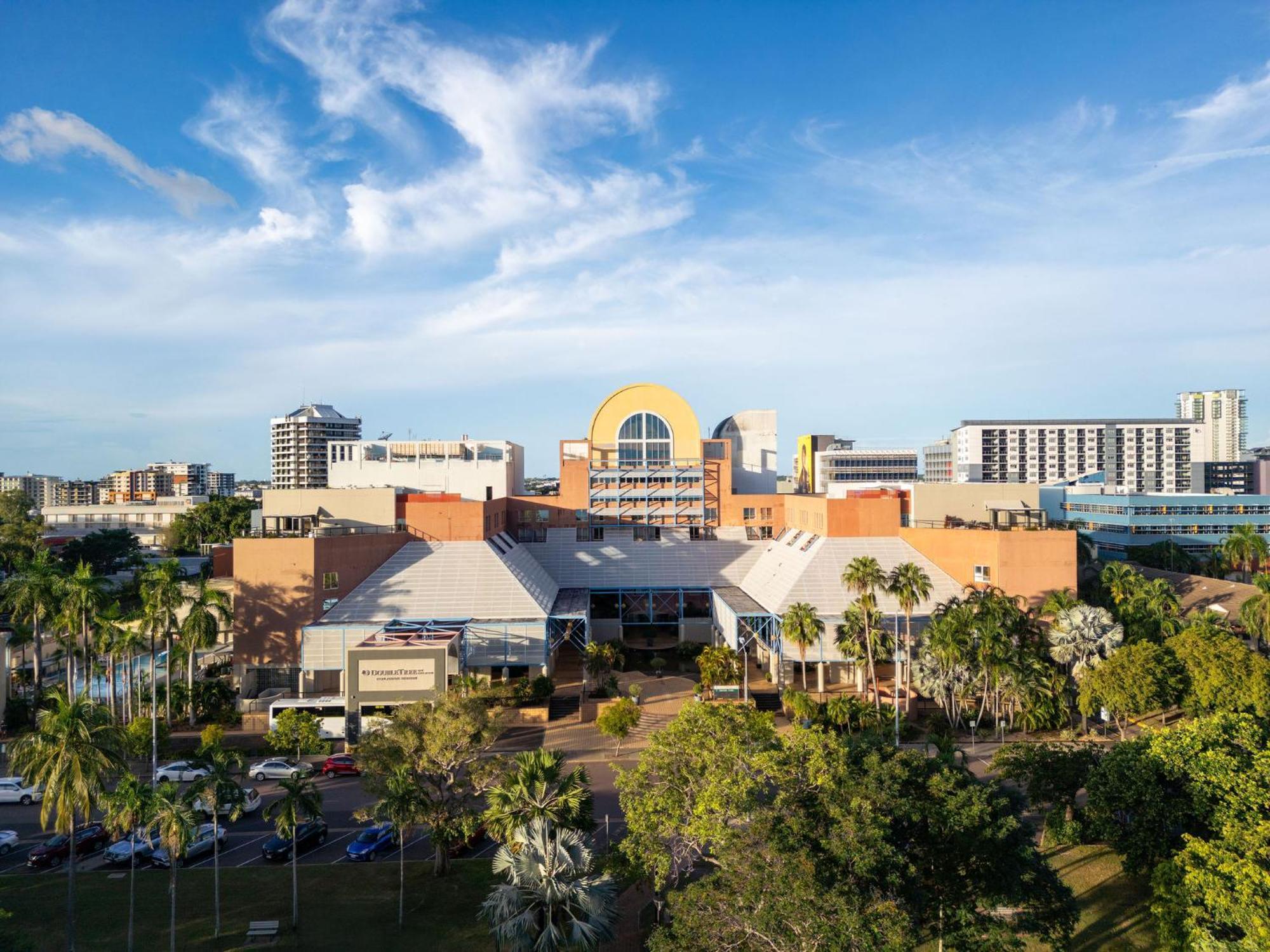 Hotel Doubletree By Hilton Esplanade Darwin Exterior foto